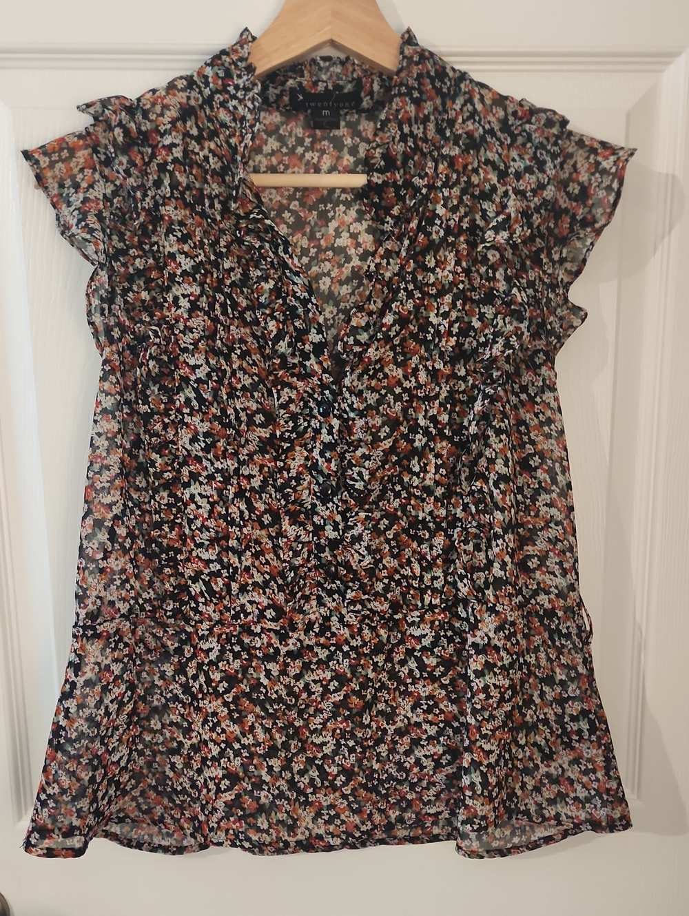 Forever 21 Black Floral Ruffle Cap-Sleeve Blouse